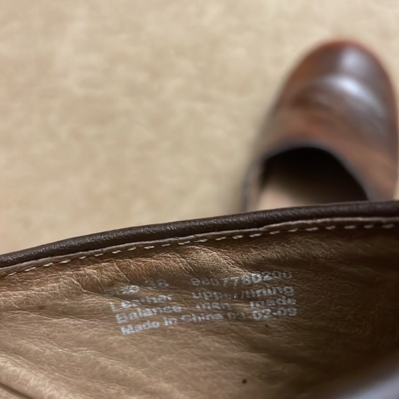 Womens Dansko Brown Leather Clogs. Size 38 - Picture 6 of 8